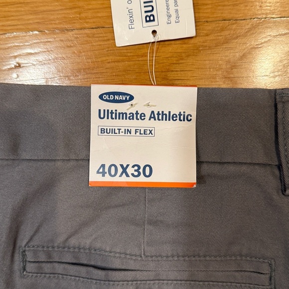Nwt Old navy Ultimate athletic built- in flex pants size 40X 30. - Picture 7 of 9